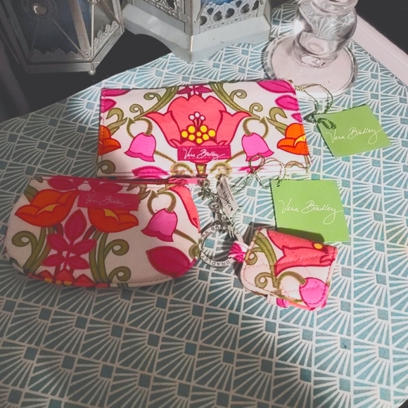 Vera Bradley Accessories - NEW! 3 item VERA BRADLEY Key chain Check book